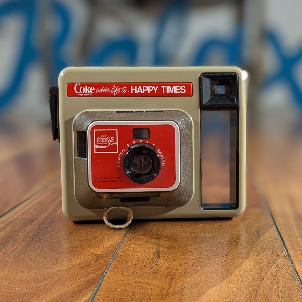 Kodak x Coca-Cola Vintage Instamatic Camera (OS)